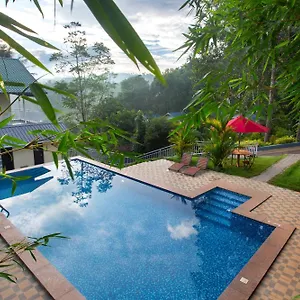Resort The Arbour ****