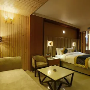 Hotel Luxury Near Igi Airport ****